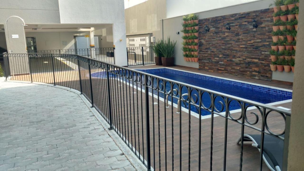 Var-101A Dpto Amplio En Condominio Cerrado Con Piscina Bombinhas Eksteriør billede